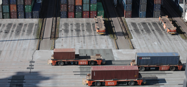 Trucks driving with containers