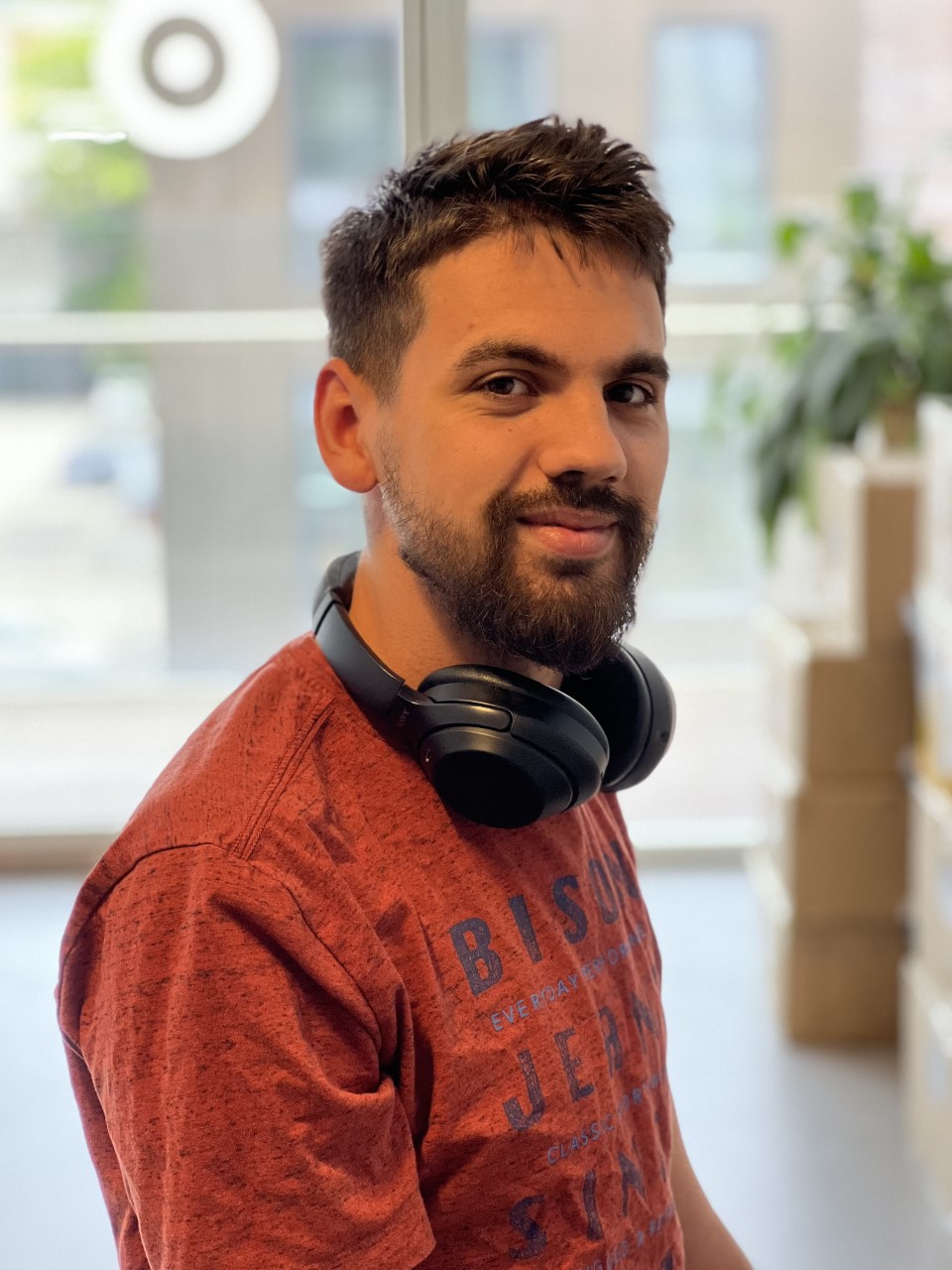 AutoPi.io - Mihnea Radulescu