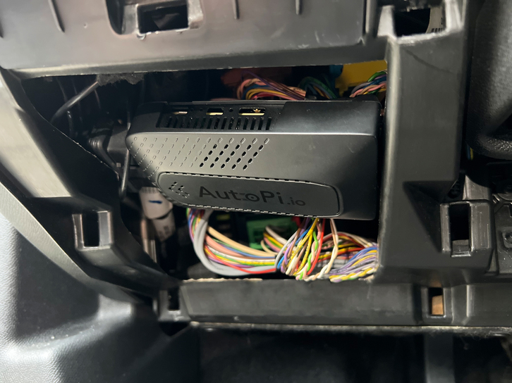 AutoPi CM4 device in car 2